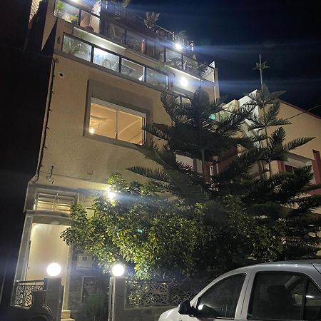 依索安House Viola公寓 外观 照片